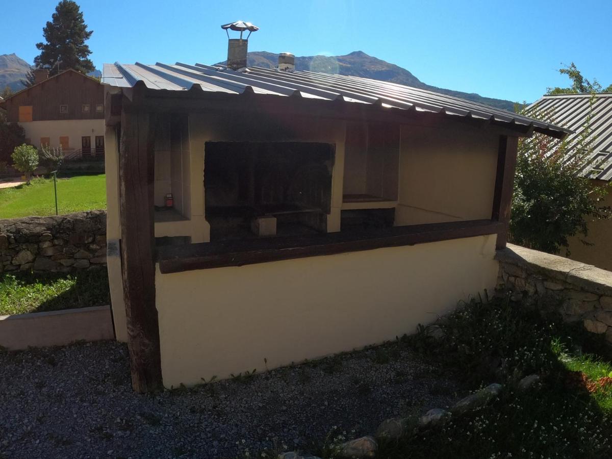 Maison Neuve Proche De Barcelonnette Jausiers Bagian luar foto